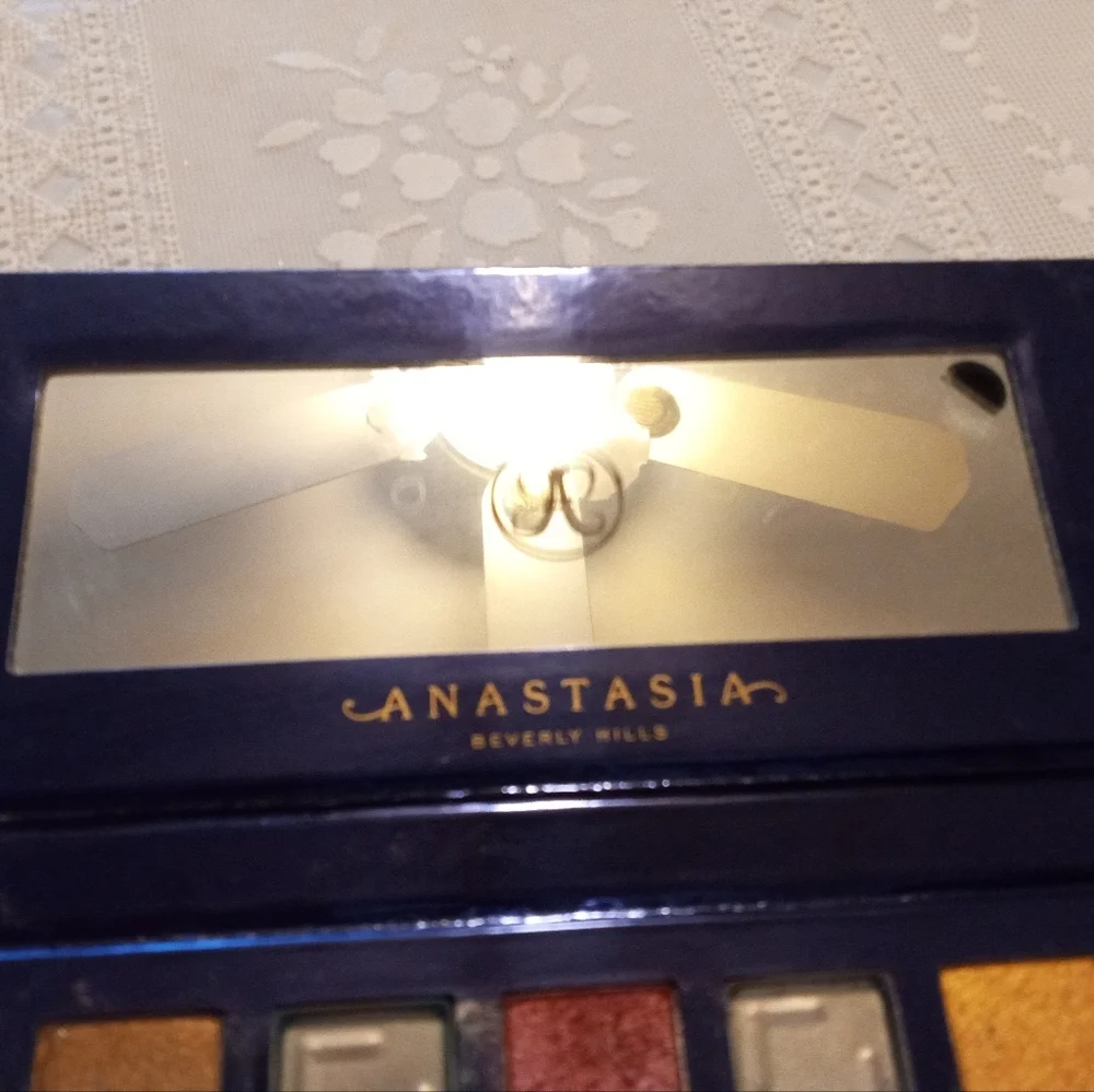 Anastasia Beverly Hills Riviera Eyeshadow Palette - Picture 6 of 15